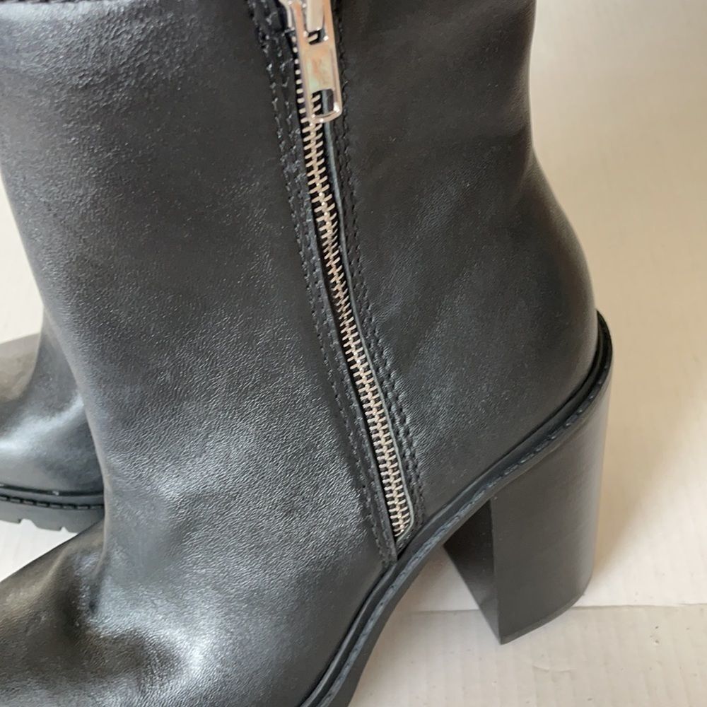 Chelsea & Violet Falla Zip Lugged Booties Black - Picture 3 of 10